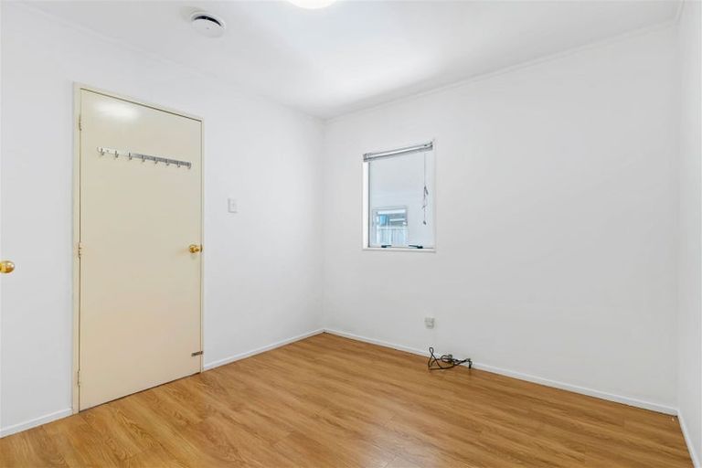 Photo of property in 1/330 Bucklands Beach Road, Bucklands Beach, Auckland, 2012