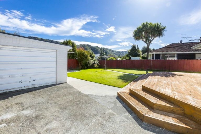 Photo of property in 5 Akron Grove, Totara Park, Upper Hutt, 5018