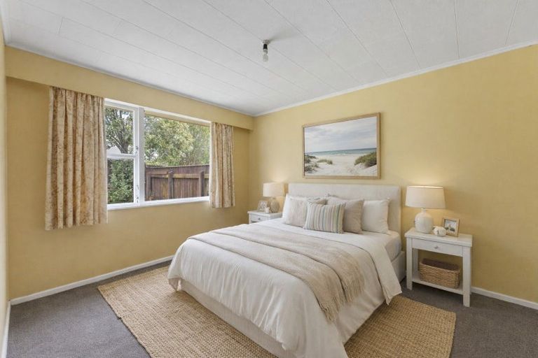 Photo of property in 36 Toru Road, Paraparaumu Beach, Paraparaumu, 5032