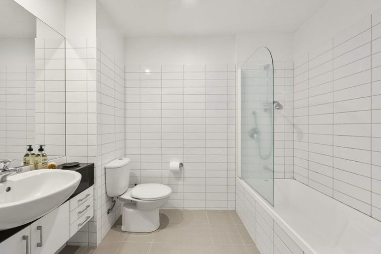 Photo of property in Kate Sheppard Apartments, 5f/42 Molesworth Street, Thorndon, Wellington, 6011