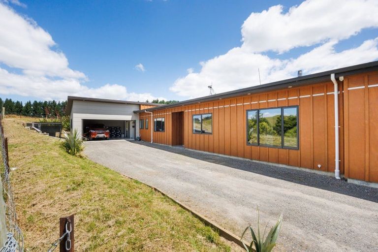 Photo of property in 981 Colyton Road, Bunnythorpe, Feilding, 4775