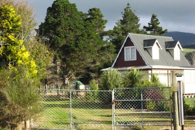 Photo of property in 54 Beach Road, Long Beach, Port Chalmers, 9081