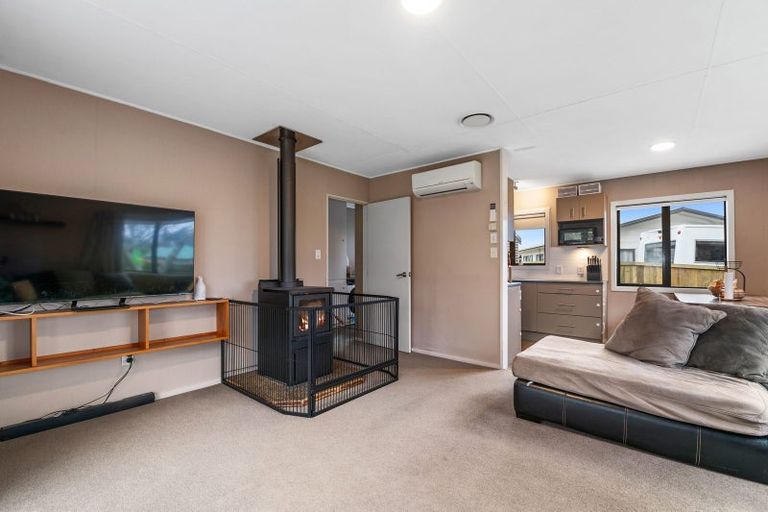 Photo of property in 25 Dickens Street, Owhata, Rotorua, 3010