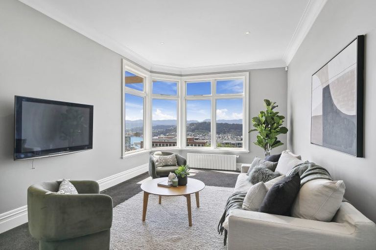 Photo of property in 22 Central Terrace, Kelburn, Wellington, 6012