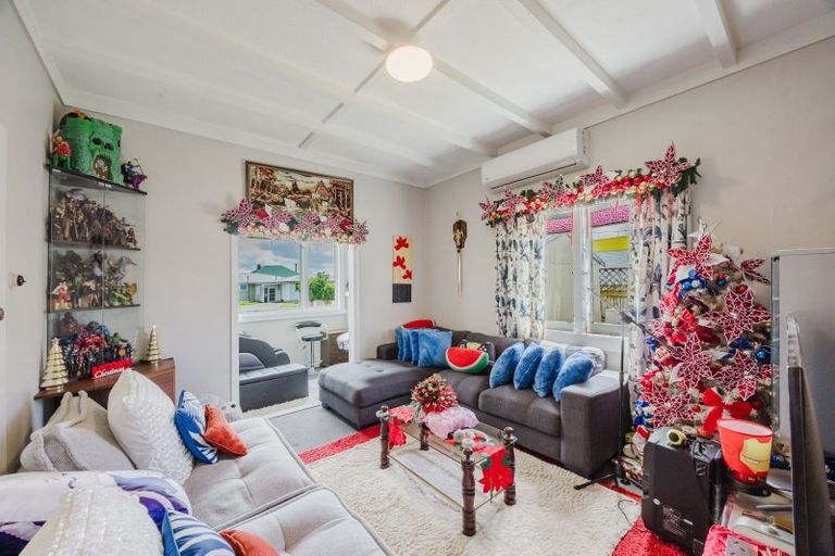 Photo of property in 204 Lascelles Street, Saint Leonards, Hastings, 4120