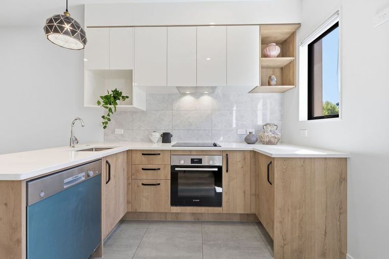 Photo of property in 26/9 Schnapper Rock Road, Greenhithe, Auckland, 0632