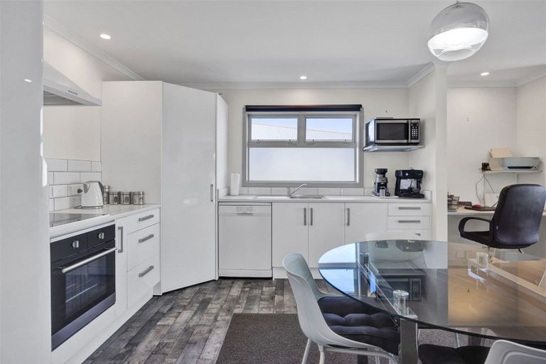 Photo of property in 20b Elliot Street, Inglewood, 4330