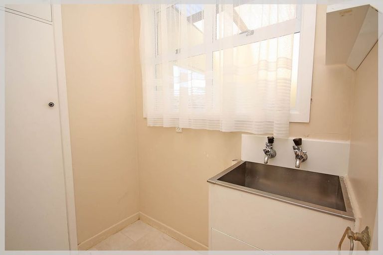 Photo of property in 8 Hart Street, Foxton Beach, Foxton, 4815