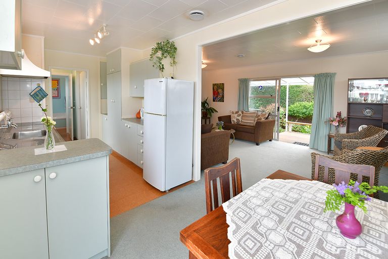 Photo of property in 41b Hatton Road, Orewa, 0931
