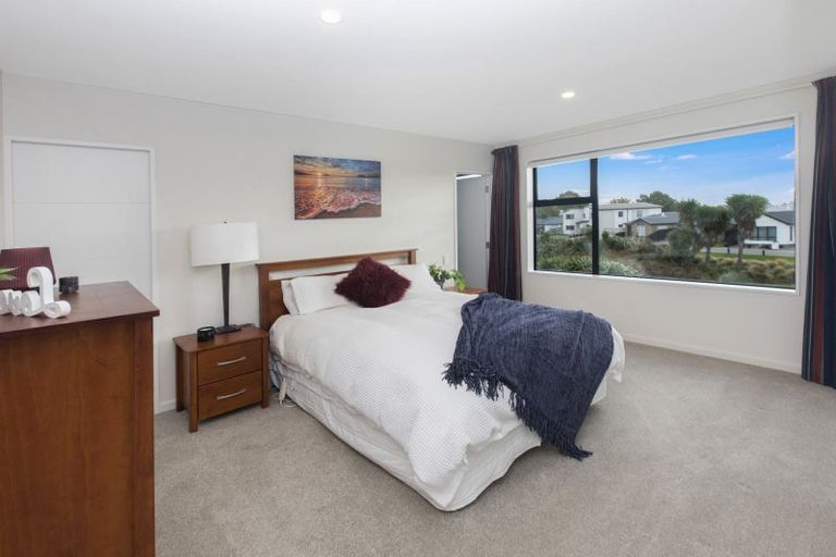 Photo of property in 6 Kilkivan Lane, Broomfield, Christchurch, 8042