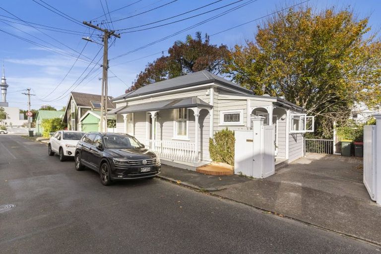 Photo of property in 19 Costley Street, Freemans Bay, Auckland, 1011