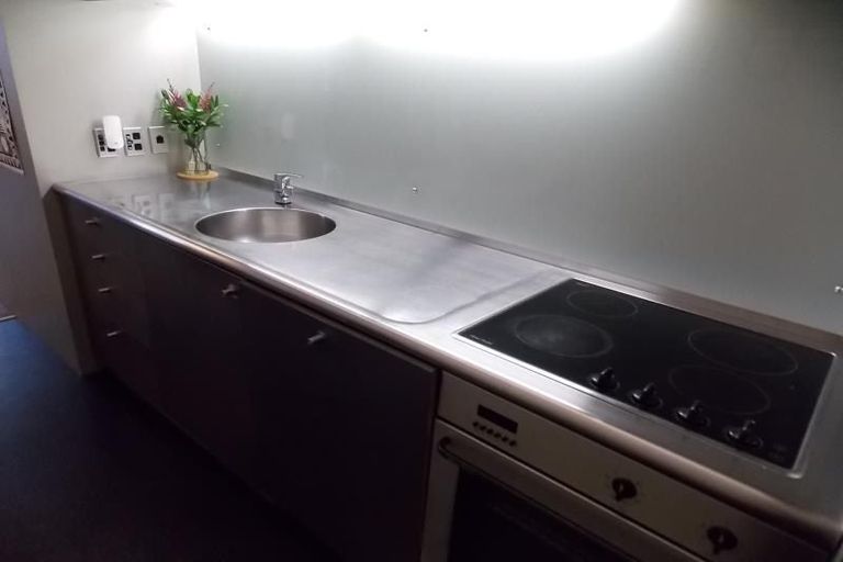 Photo of property in Gerondis Bldg Apartments, 306/60 Willis Street, Wellington Central, Wellington, 6011