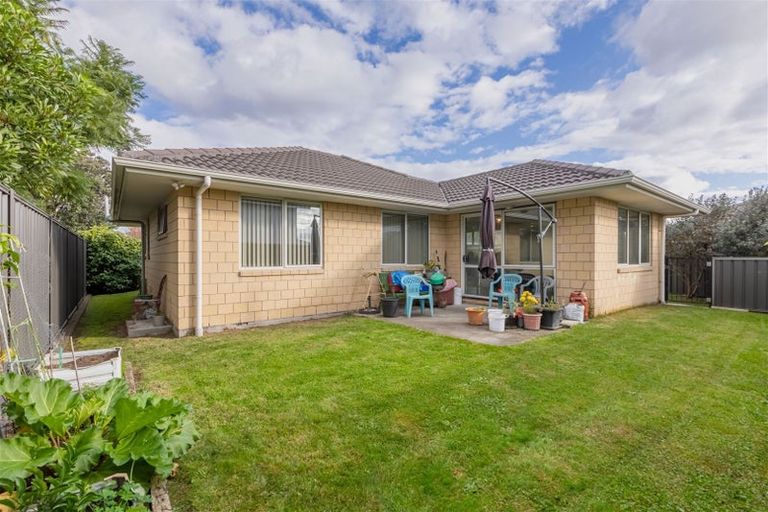 Photo of property in 17h Meeanee Road, Taradale, Napier, 4112
