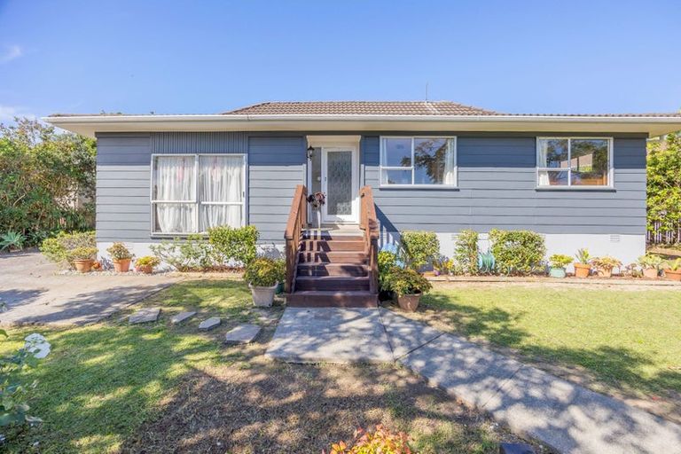 Photo of property in 5 Merida Place, Unsworth Heights, Auckland, 0632