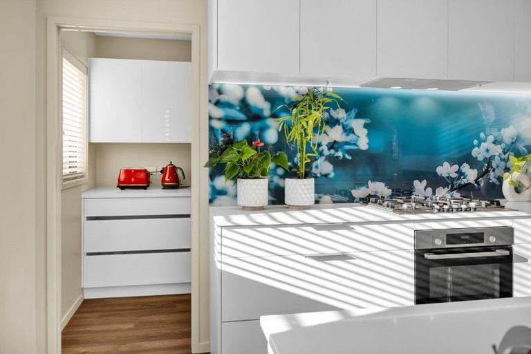 Photo of property in 12 Kotare Drive, Waiwhakaiho, New Plymouth, 4312