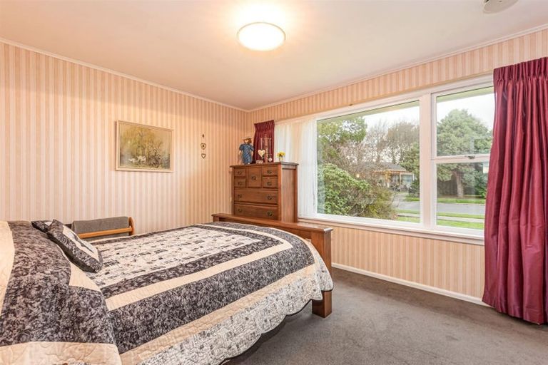 Photo of property in 19 Lochee Road, Upper Riccarton, Christchurch, 8041