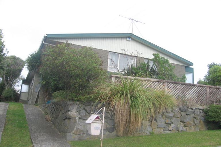 Photo of property in 18a Reese Jones Grove, Maungaraki, Lower Hutt, 5010