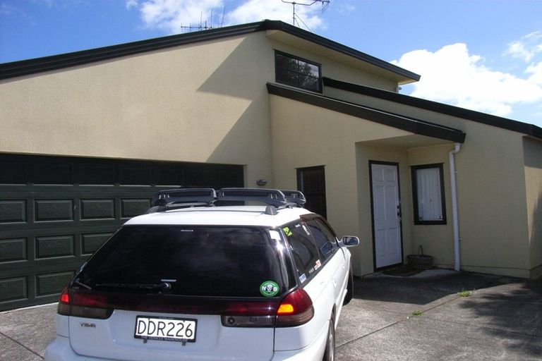 Photo of property in 36a Greenhill Crescent, Pakuranga, Auckland, 2010