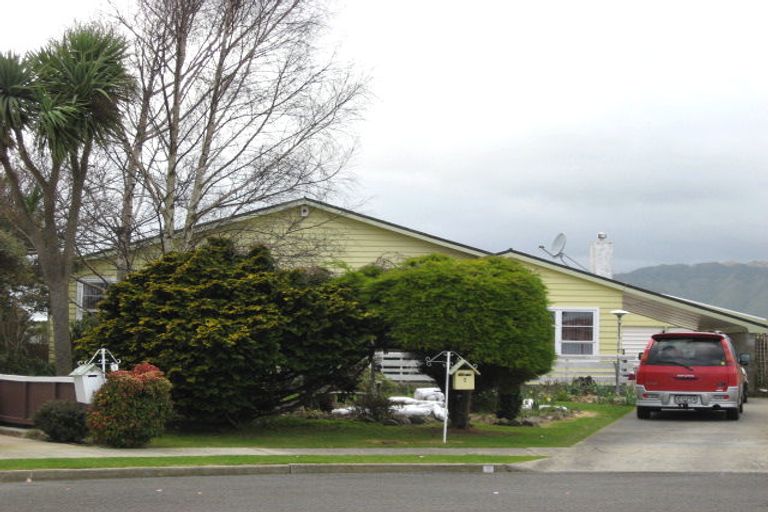 Photo of property in 7 Harlech Street, Levin, 5510