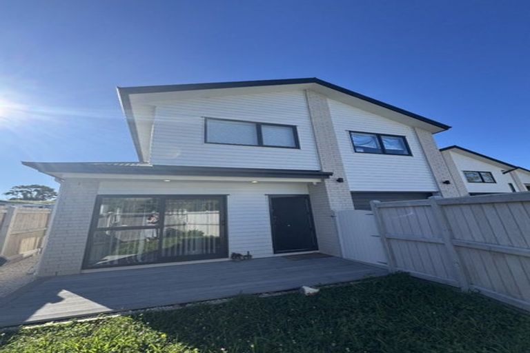 Photo of property in 79a Chilcott Road, Henderson, Auckland, 0612