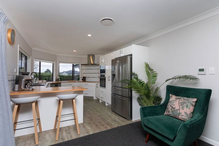 Photo of property in 12 Totaramahonga Road, Dannevirke, 4972