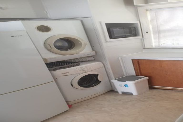 Photo of property in 19 Monowai Road, Johnsonville, Wellington, 6037