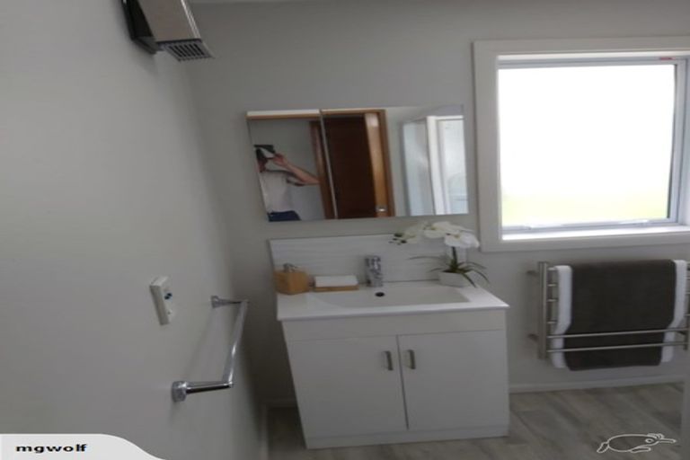 Photo of property in 1/5 Milnebank Street, Upper Riccarton, Christchurch, 8041