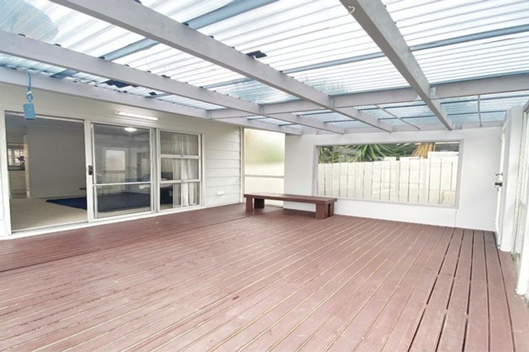 Photo of property in 3/63 Kenderdine Road, Papatoetoe, Auckland, 2025