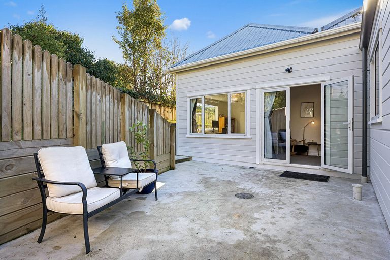 Photo of property in 11 Hazel Avenue, Caversham, Dunedin, 9012