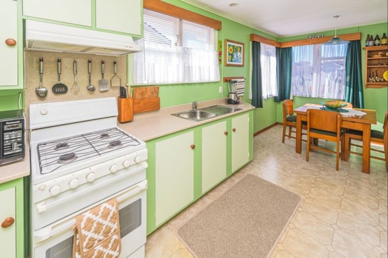Photo of property in 172 Paterson Street, Aramoho, Whanganui, 4500
