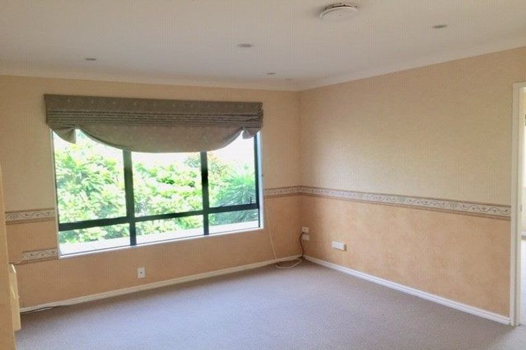Photo of property in 7 Brooke Ridge Rise, East Tamaki Heights, Auckland, 2016