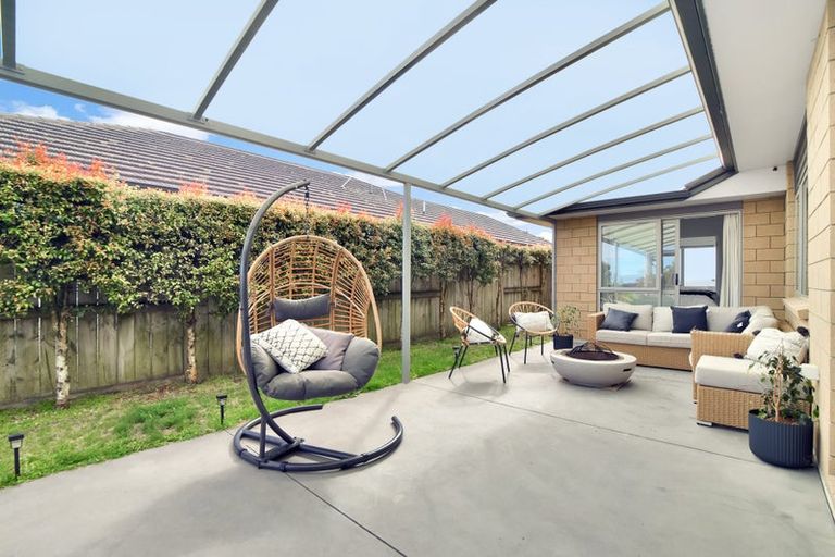 Photo of property in 28 Excelsa Place, Papamoa Beach, Papamoa, 3118