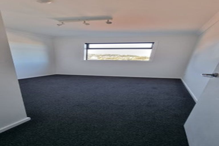 Photo of property in 28 Fisher Street, Johnsonville, Wellington, 6037