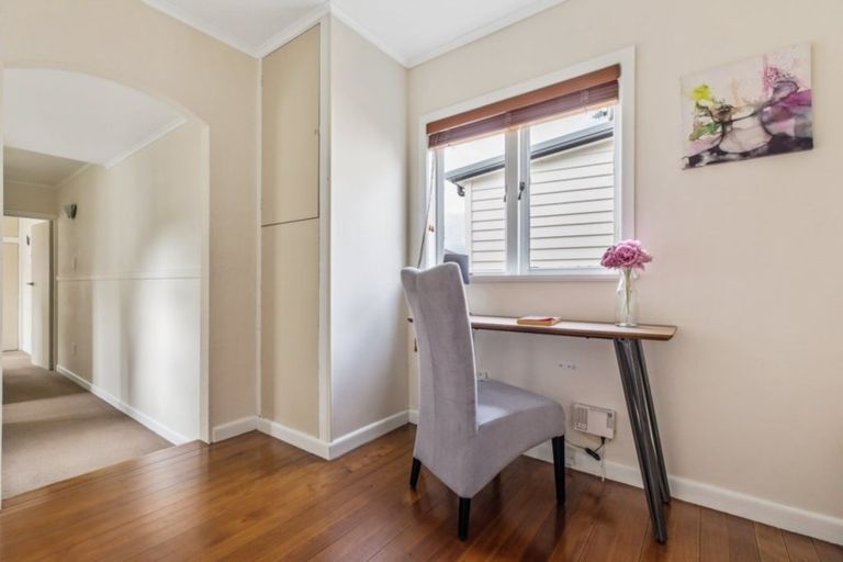 Photo of property in 1/7 Woodside Road, Massey, Auckland, 0614