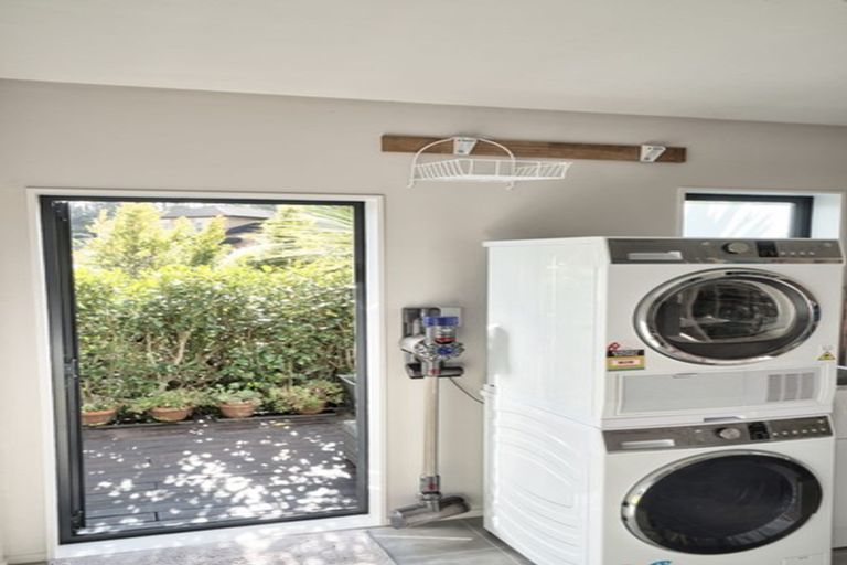 Photo of property in 42 Makamaka Lane, Albany Heights, Auckland, 0632