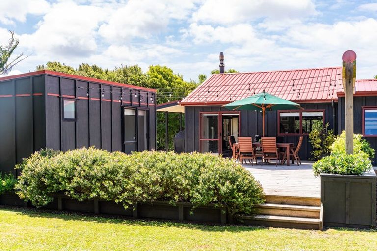 Photo of property in 81a Jack Boyd Drive, Mangawhai Heads, Kaiwaka, 0573