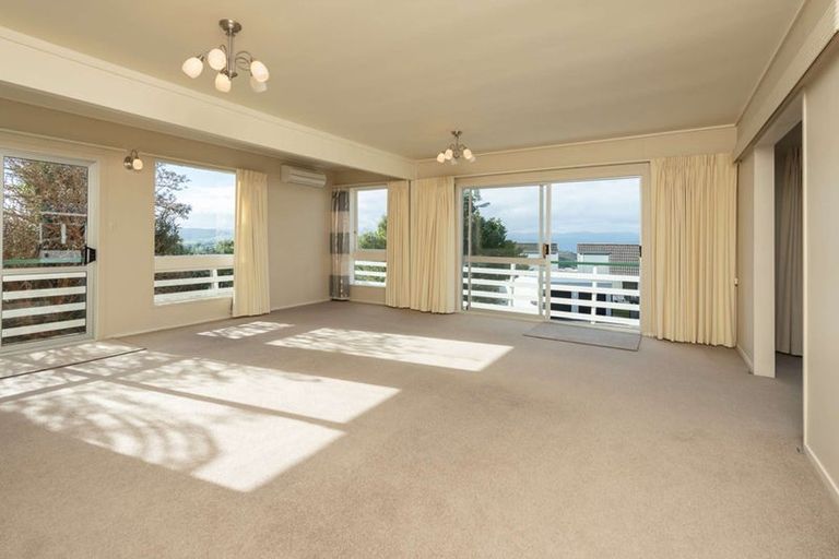 Photo of property in 15 Nagpur Terrace, Broadmeadows, Wellington, 6035