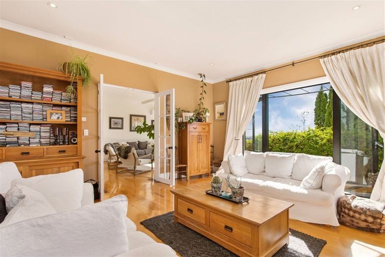 Photo of property in 30 Major Aitken Drive, Huntsbury, Christchurch, 8022