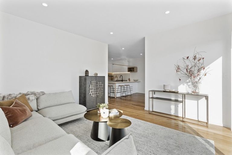 Photo of property in 70 Ashley Avenue, Long Bay, Auckland, 0630