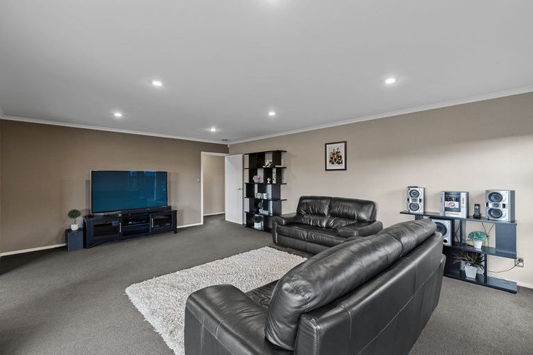 Photo of property in 62 Rosalie Terrace, Kelvin Grove, Palmerston North, 4414