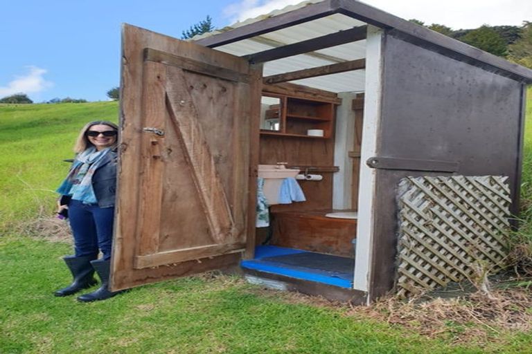 Photo of property in 501 Helmsdale Road, Waipu, 0582