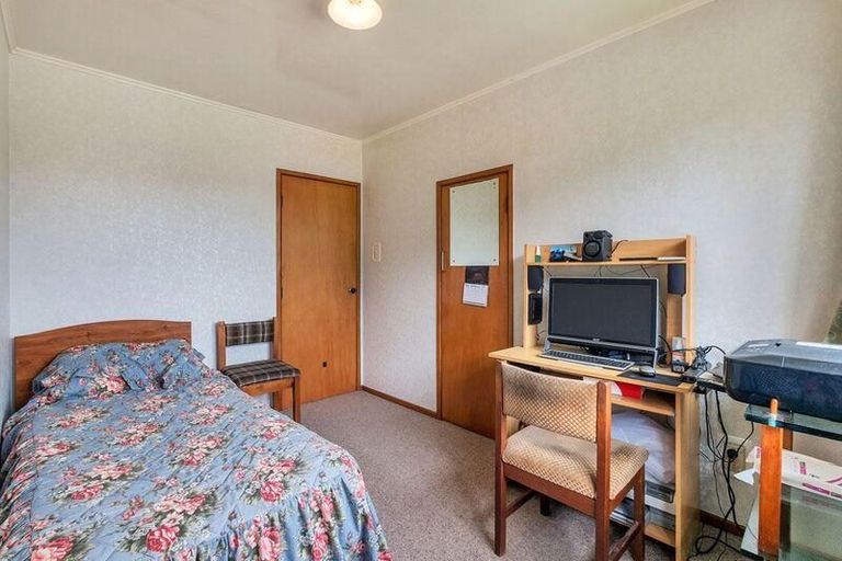 Photo of property in 19 Glendene Avenue, Glendene, Auckland, 0602