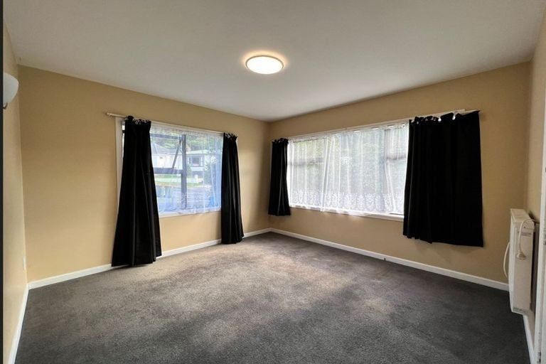 Photo of property in 5 Puriri Street, Wainuiomata, Lower Hutt, 5014