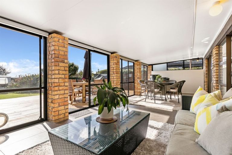 Photo of property in 43 Clyside Avenue, Half Moon Bay, Auckland, 2012