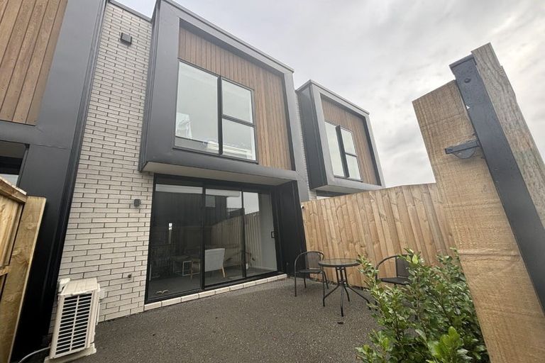 Photo of property in 8/323 Lincoln Road, Addington, Christchurch, 8024