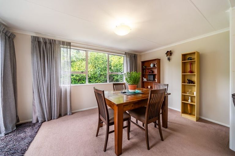 Photo of property in 2/7 Harvard Grove, Totara Park, Upper Hutt, 5018