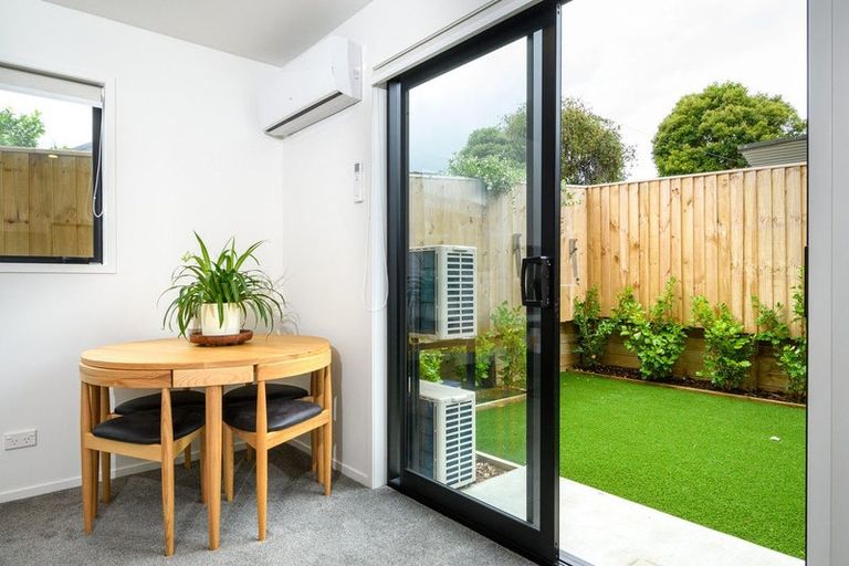 Photo of property in 10/57 Taikata Road, Te Atatu Peninsula, Auckland, 0610