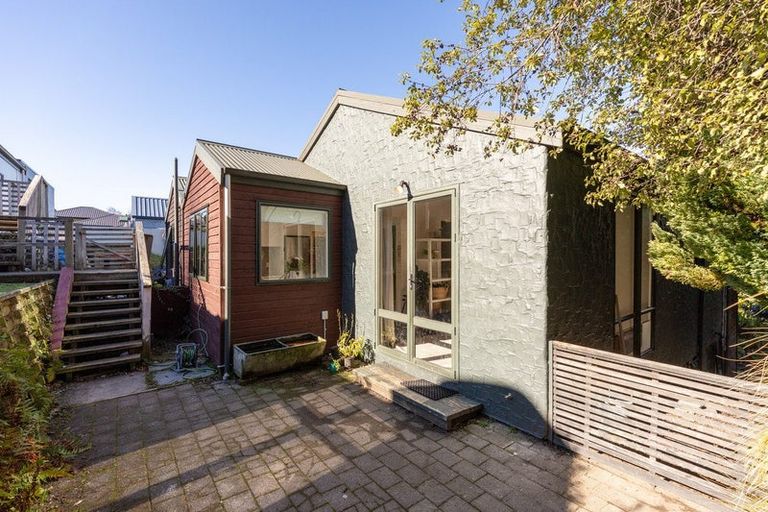 Photo of property in 8 Wye Place, Fernhill, Queenstown, 9300