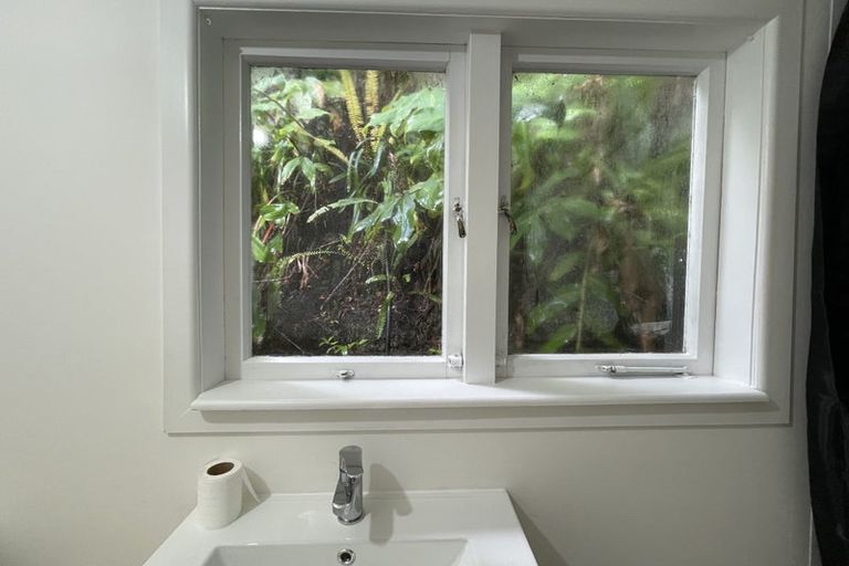 Photo of property in 57 Tanekaha Road, Titirangi, Auckland, 0604