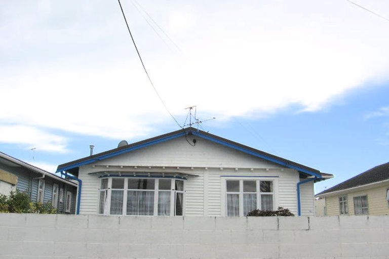 Photo of property in 201 Coutts Street, Rongotai, Wellington, 6022